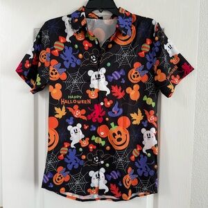Disney Hawaiian shirt with Halloween print. Size small.